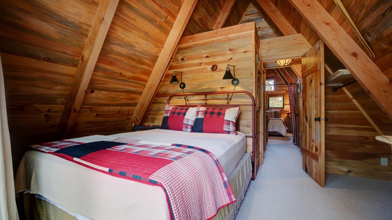 Photo of Bedroom in Sisters