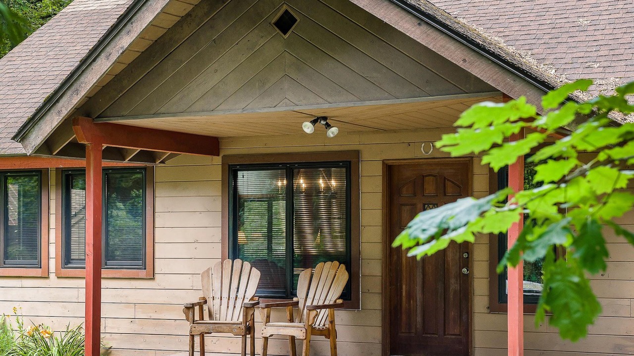 Photo of Patio Balcony in Skykomish