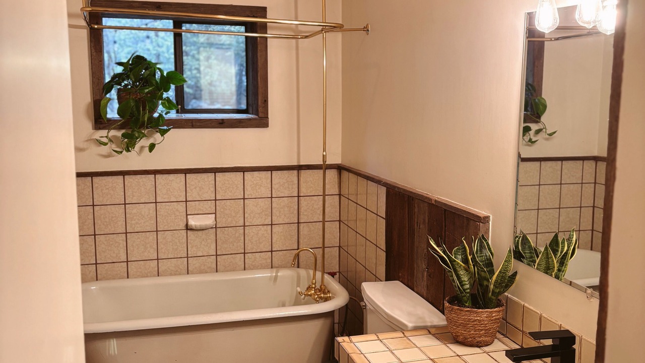Photo of Bathroom in Sierra City