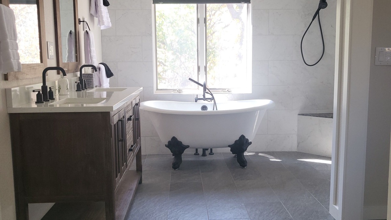 Photo of Bathroom in Forest Meadows