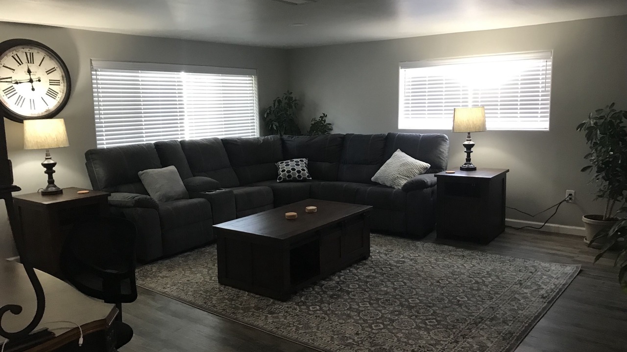 Photo of Livingroom in Fredonia