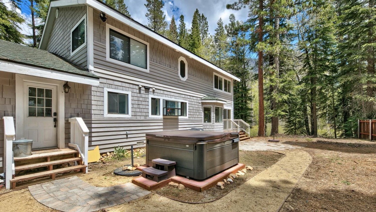 Photo of Outdoor in Christmas Valley