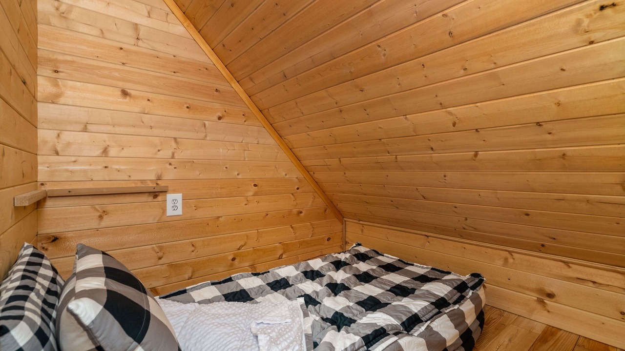 Photo of Bedroom in Mayfield