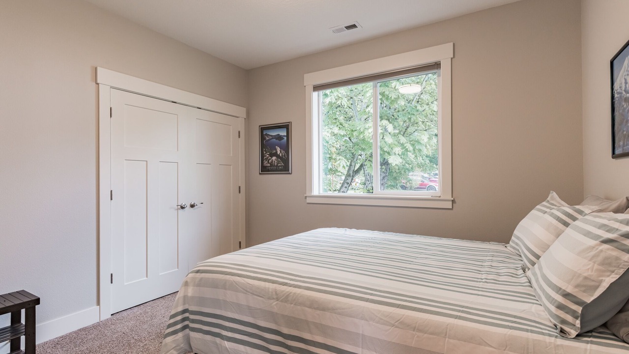 Photo of Bedroom in Troutdale