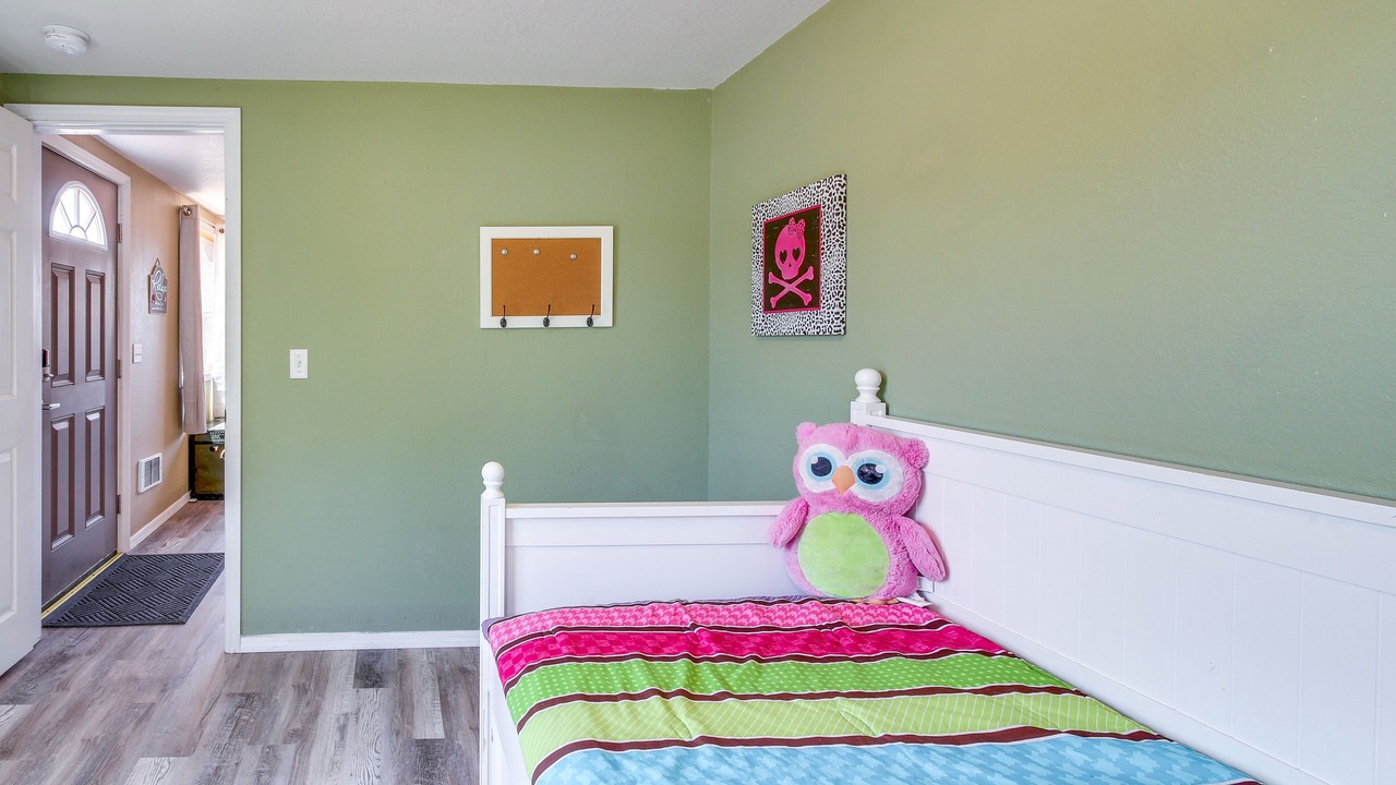 Photo of Bedroom in Winchester Bay