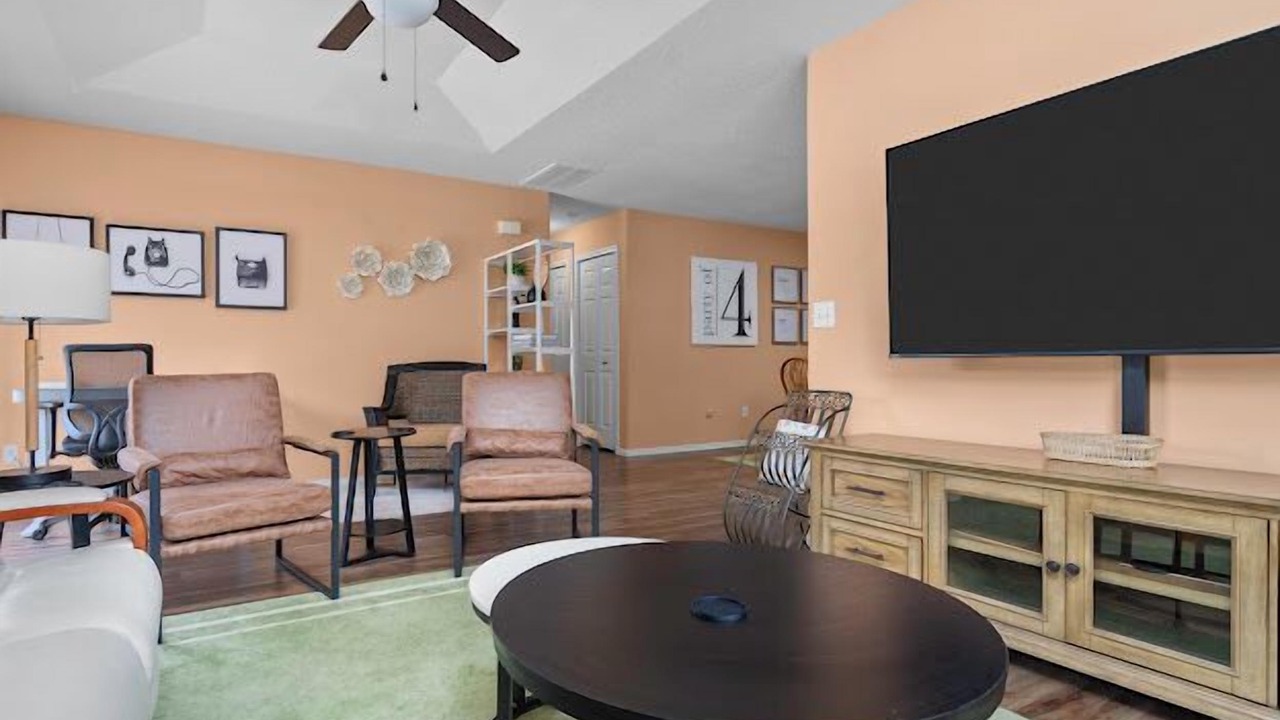 Photo of Livingroom in Keizer