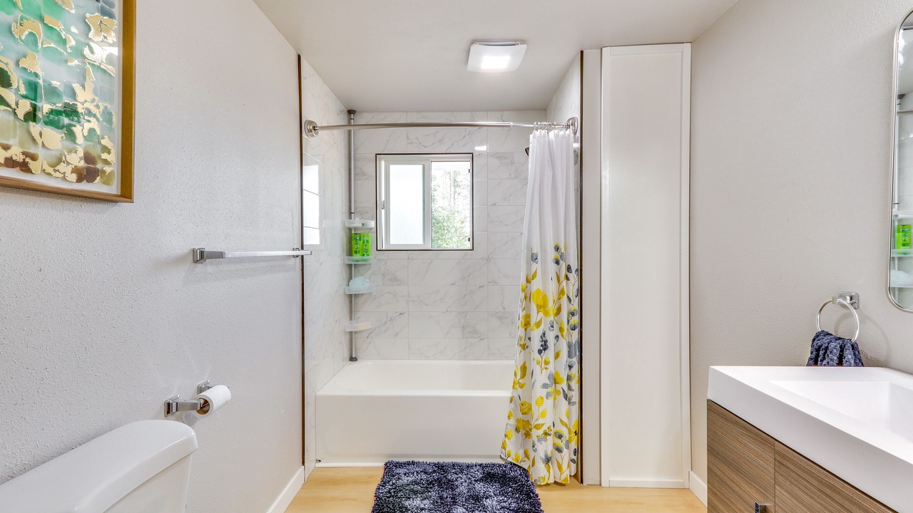 Photo of Bathroom in Chehalis