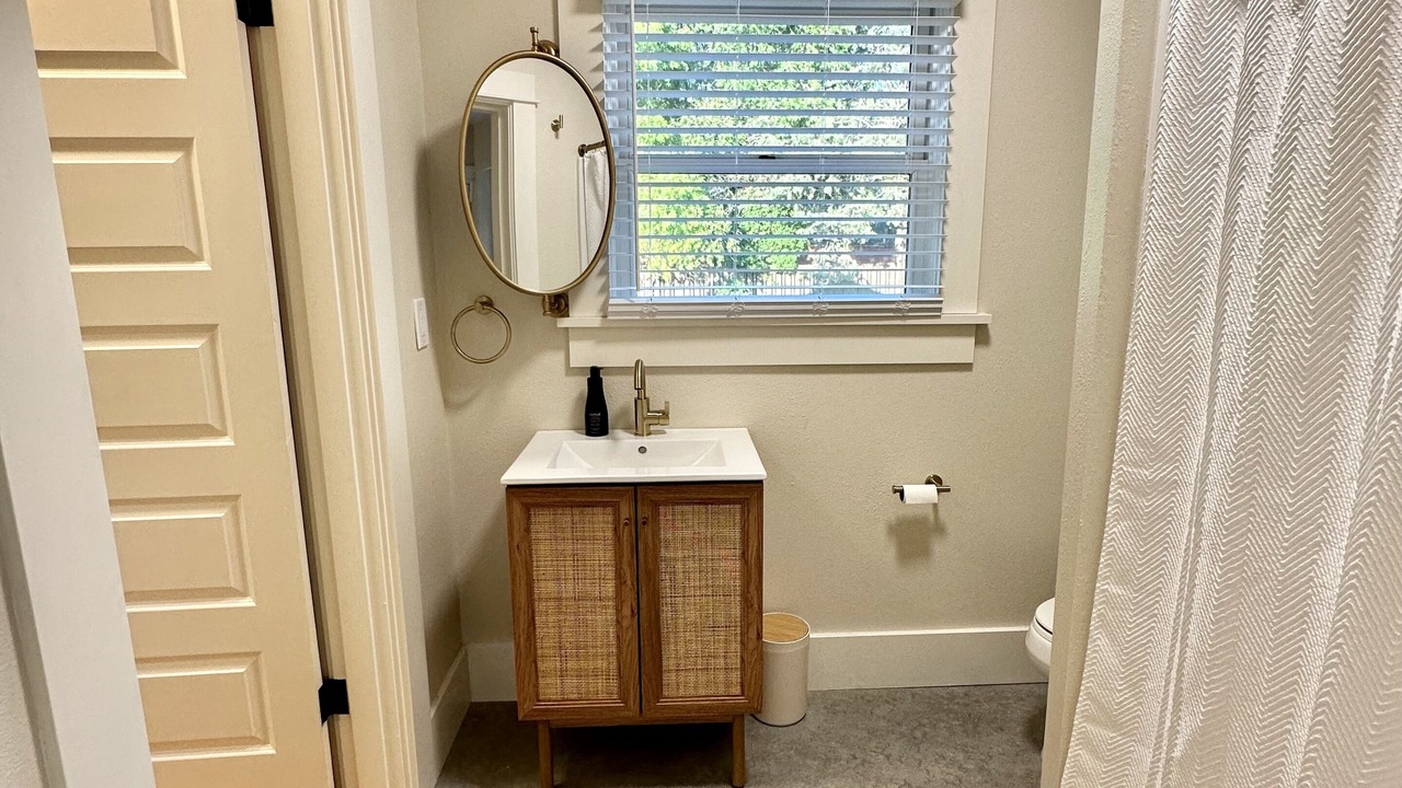 Photo of Bathroom in Larkspur