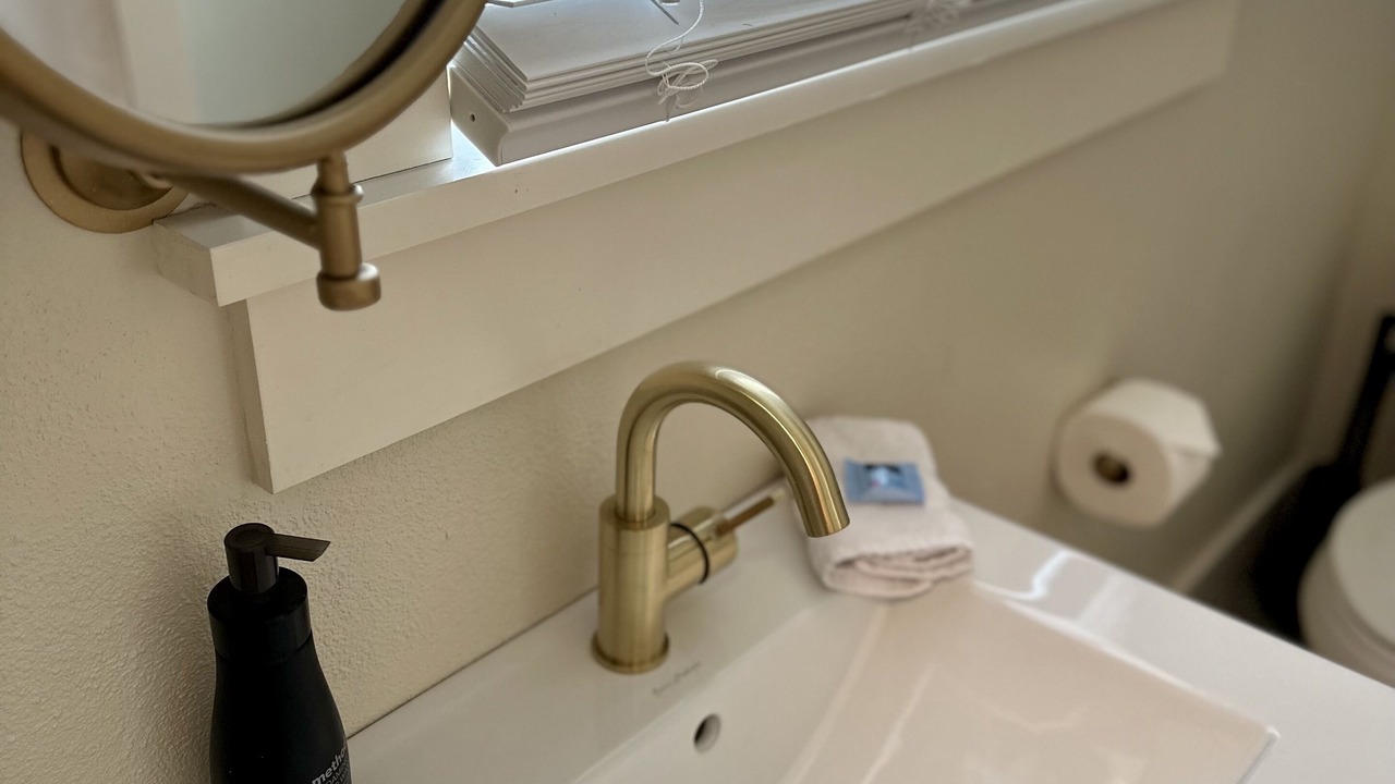 Photo of Bathroom in Larkspur