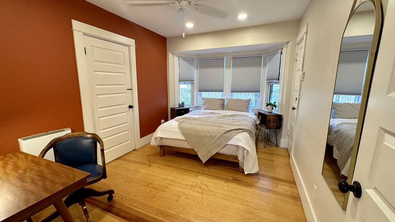 Photo of Bedroom in Larkspur