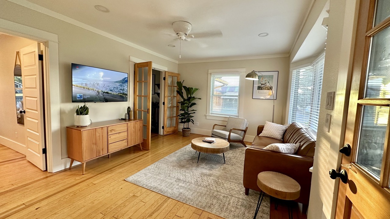 Photo of Livingroom in Larkspur