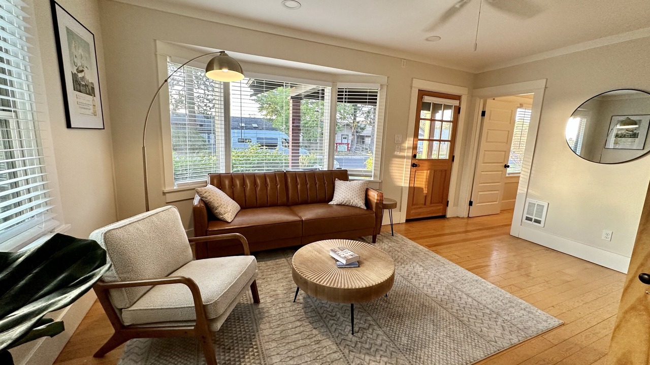 Photo of Livingroom in Larkspur
