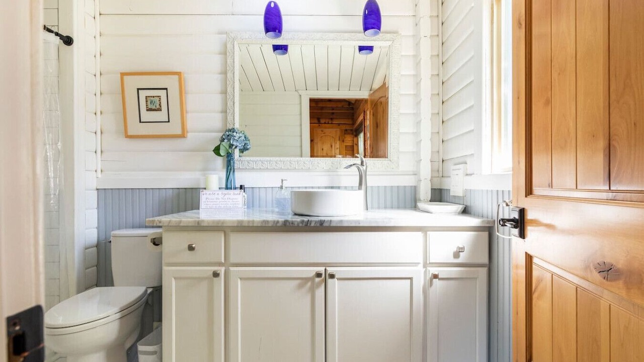 Photo of Bathroom in Snoqualmie Ridge