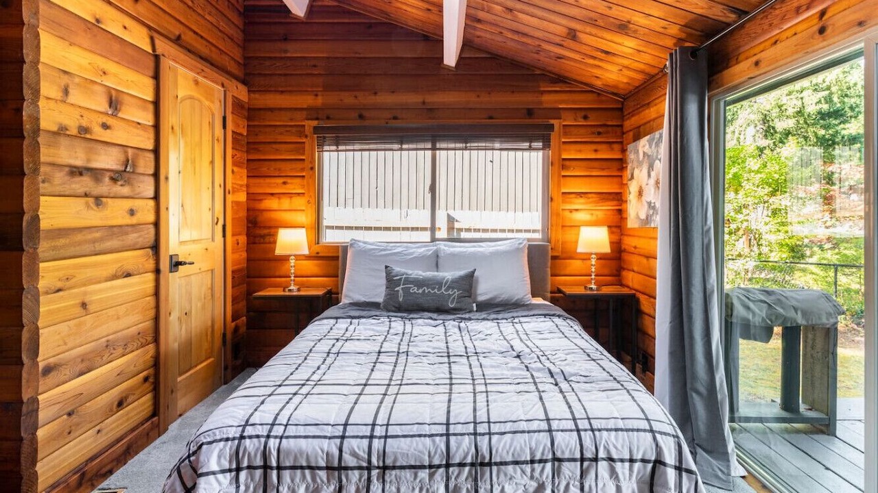 Photo of Bedroom in Snoqualmie Ridge