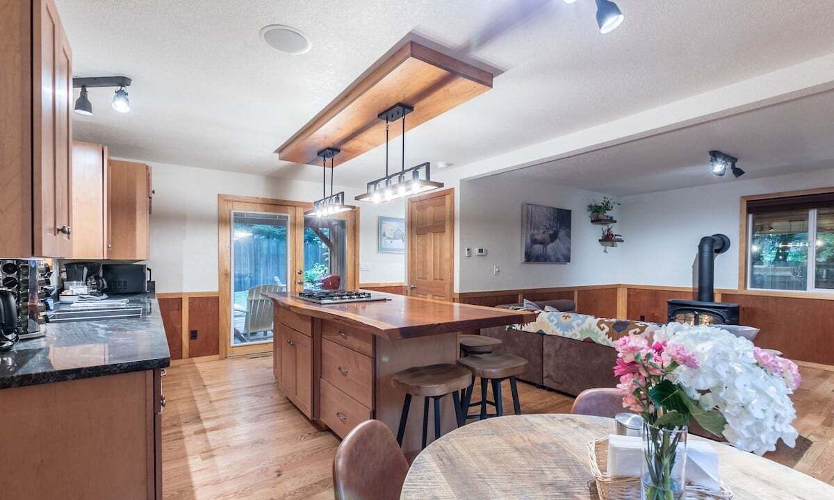 Photo of Others in Paradise Estates