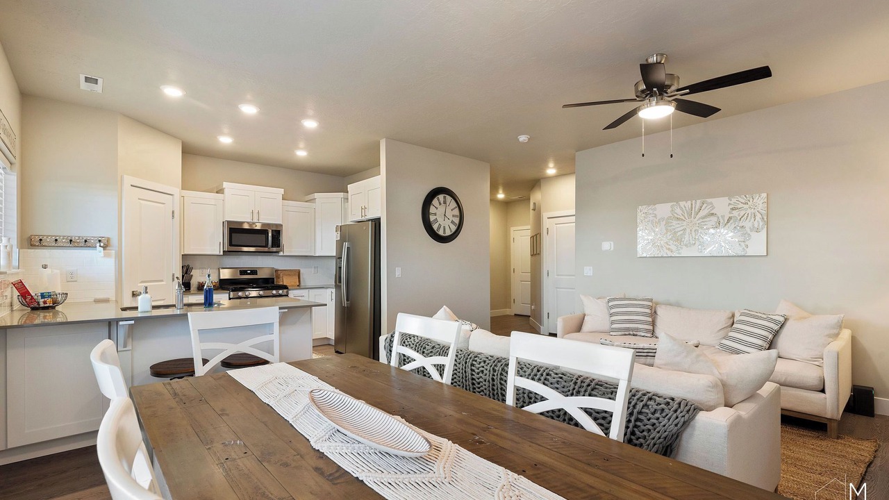 Photo of Livingroom in Cedar City