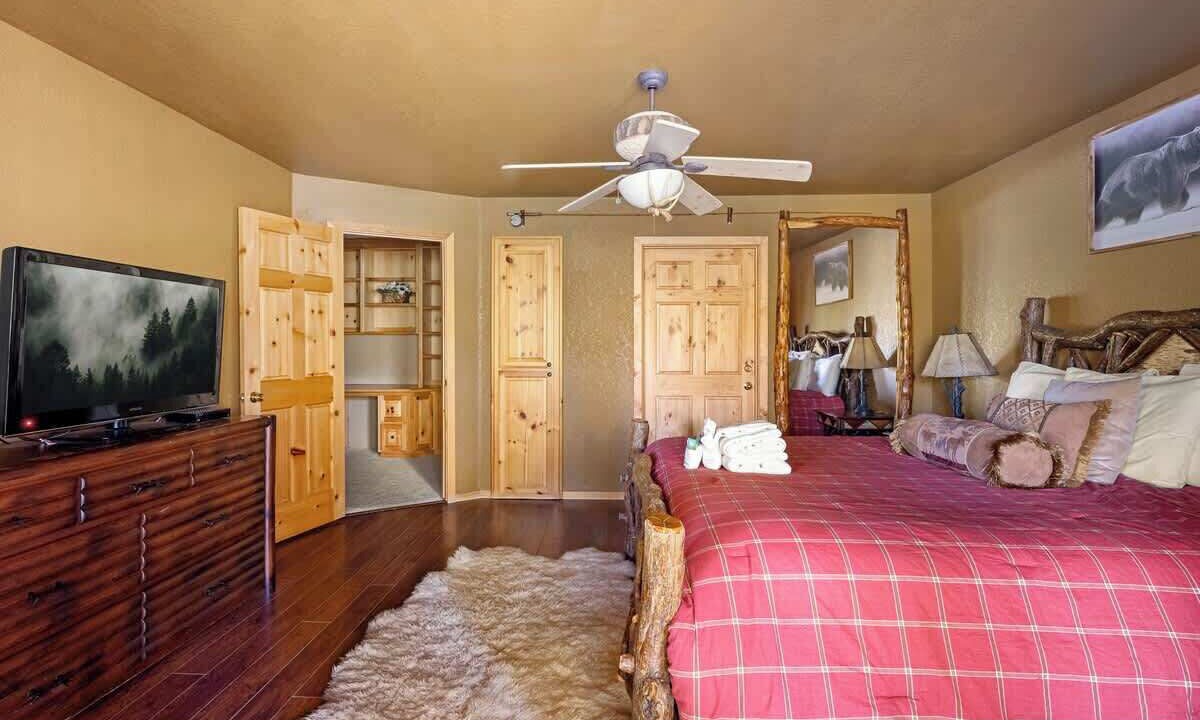 Photo of Bedroom in Castle Glen Estates