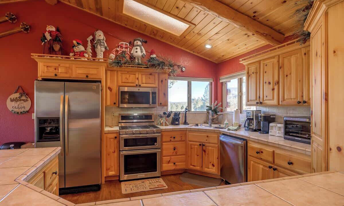 Photo of Kitchen in Castle Glen Estates