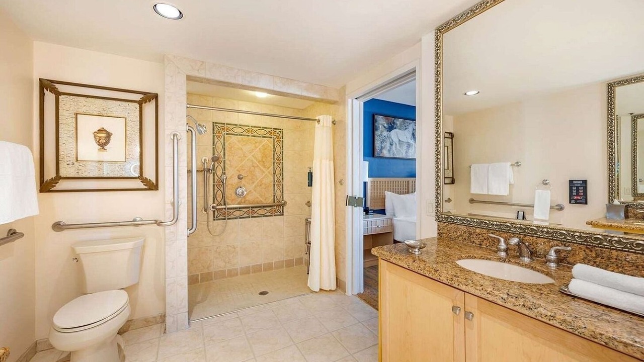 Photo of Bathroom in Las Vegas Strip