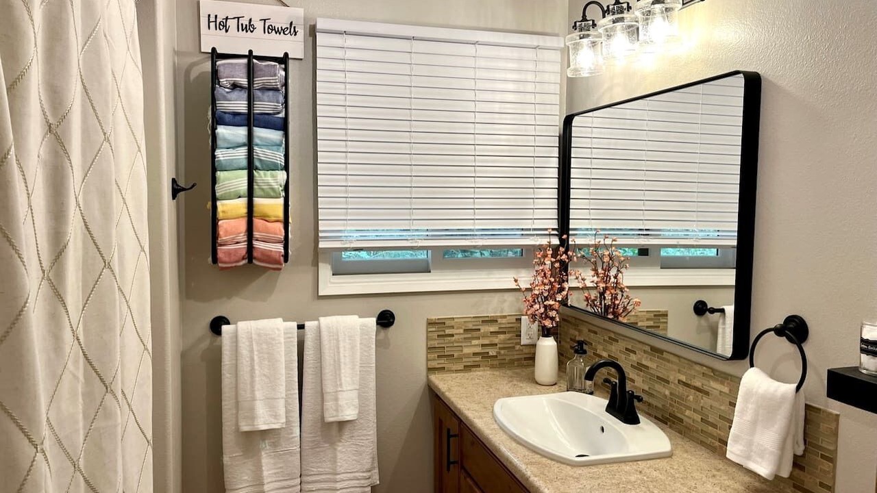Photo of Bathroom in Rhododendron