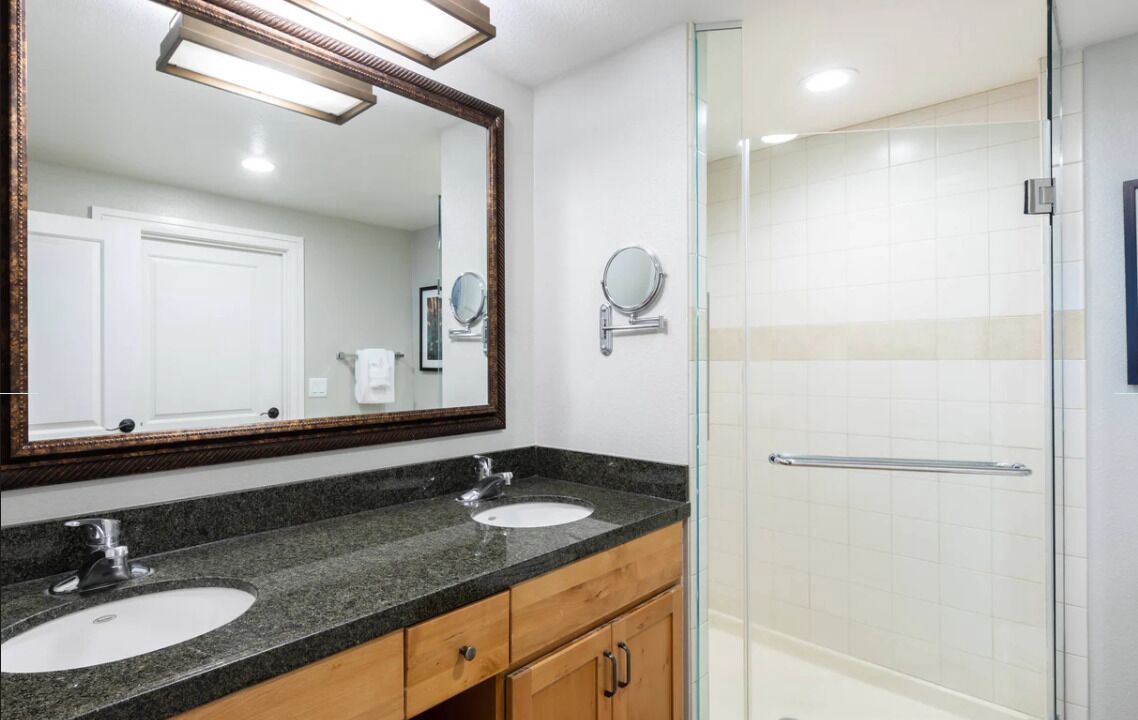 Photo of Bathroom in Lakeside Park