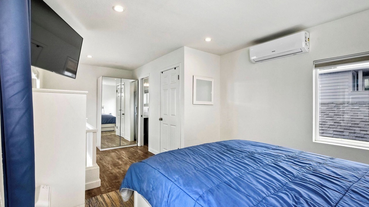 Photo of Bedroom in Leucadia