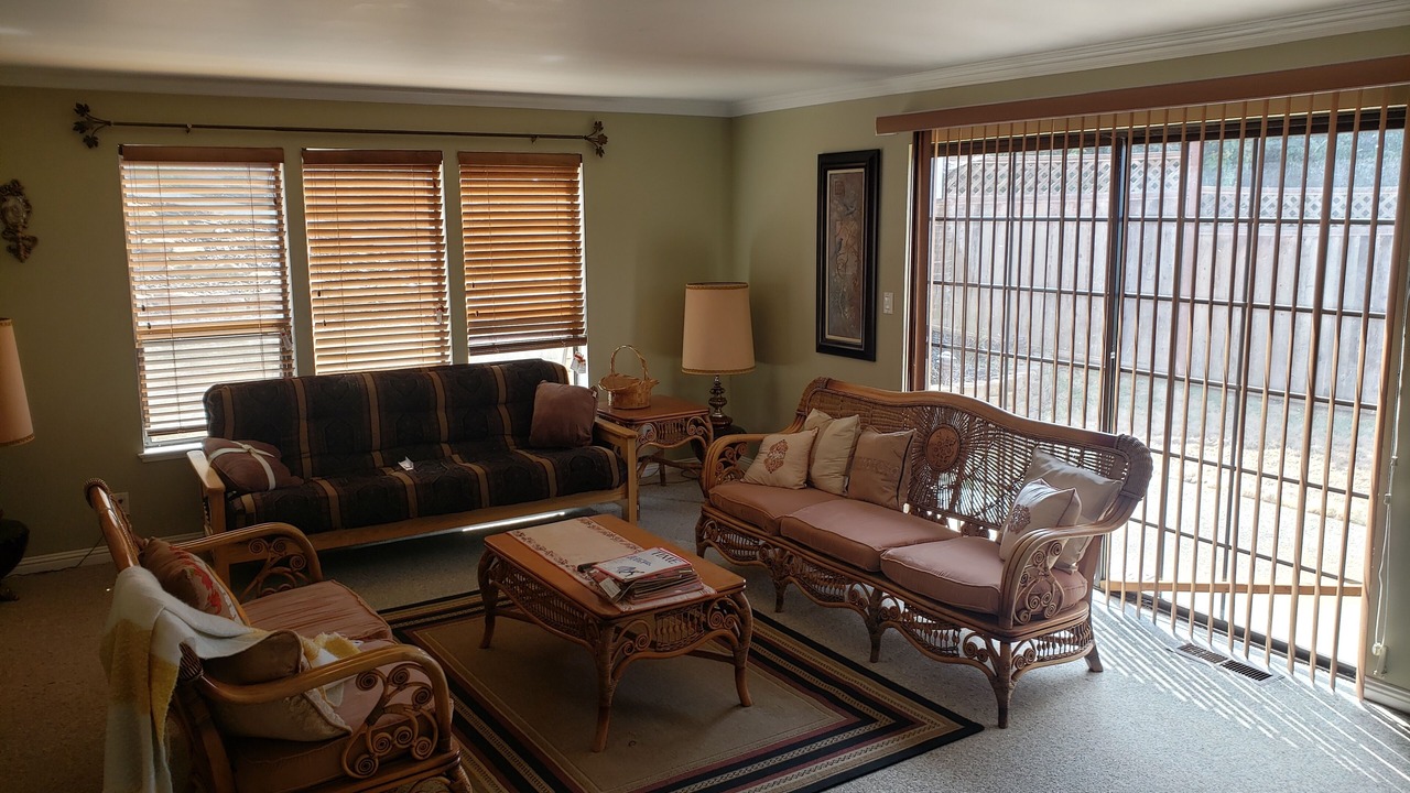 Photo of Livingroom in Hayward