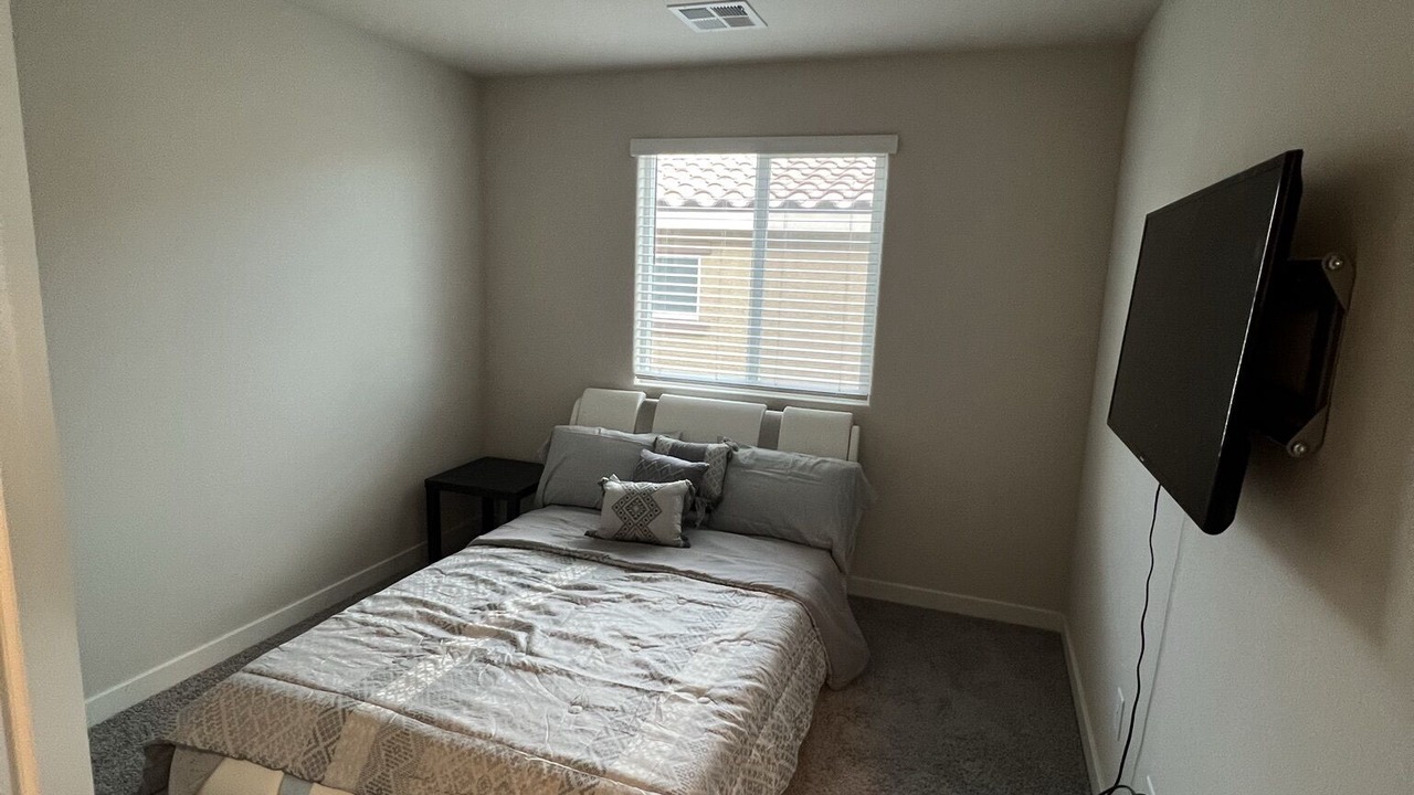 Photo of Bedroom in Centennial Hills