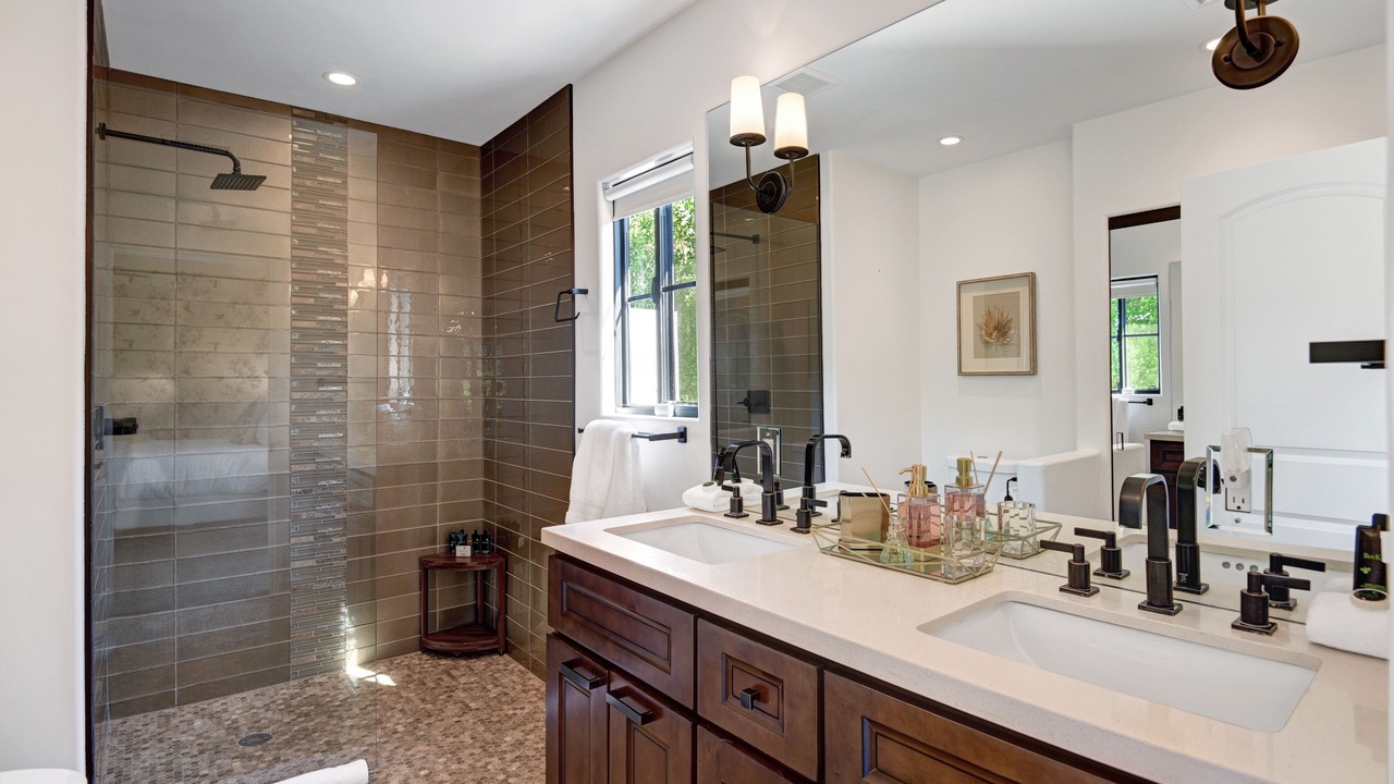 Photo of Bathroom in Uptown Design District