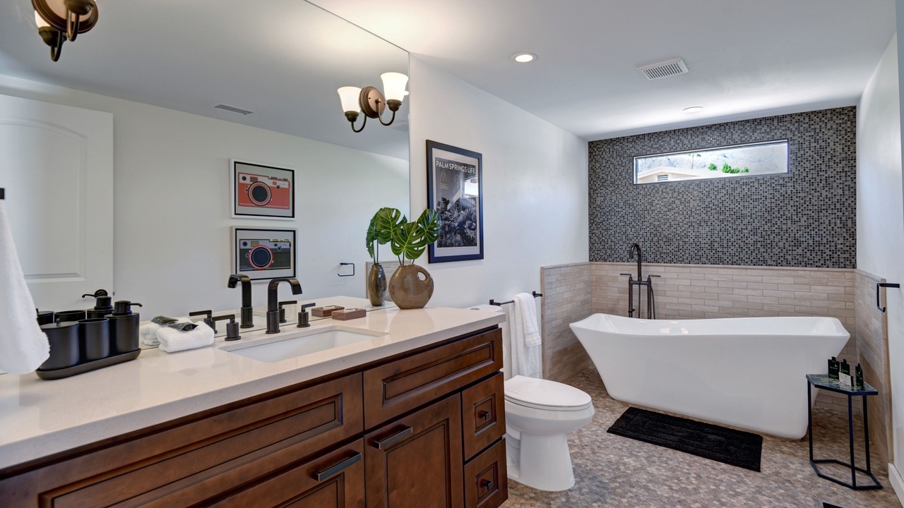 Photo of Bathroom in Uptown Design District