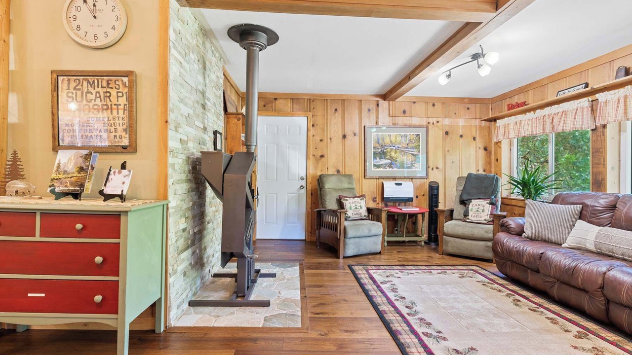 Photo of Bedroom in Sugar Pine