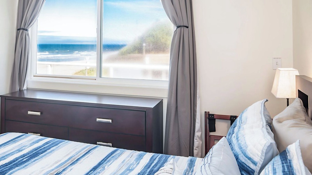 Photo of Bedroom in Lincoln City