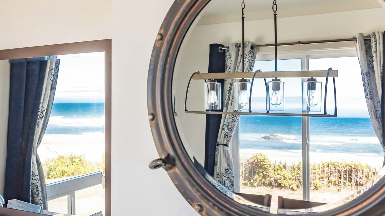 Photo of Bedroom in Lincoln City