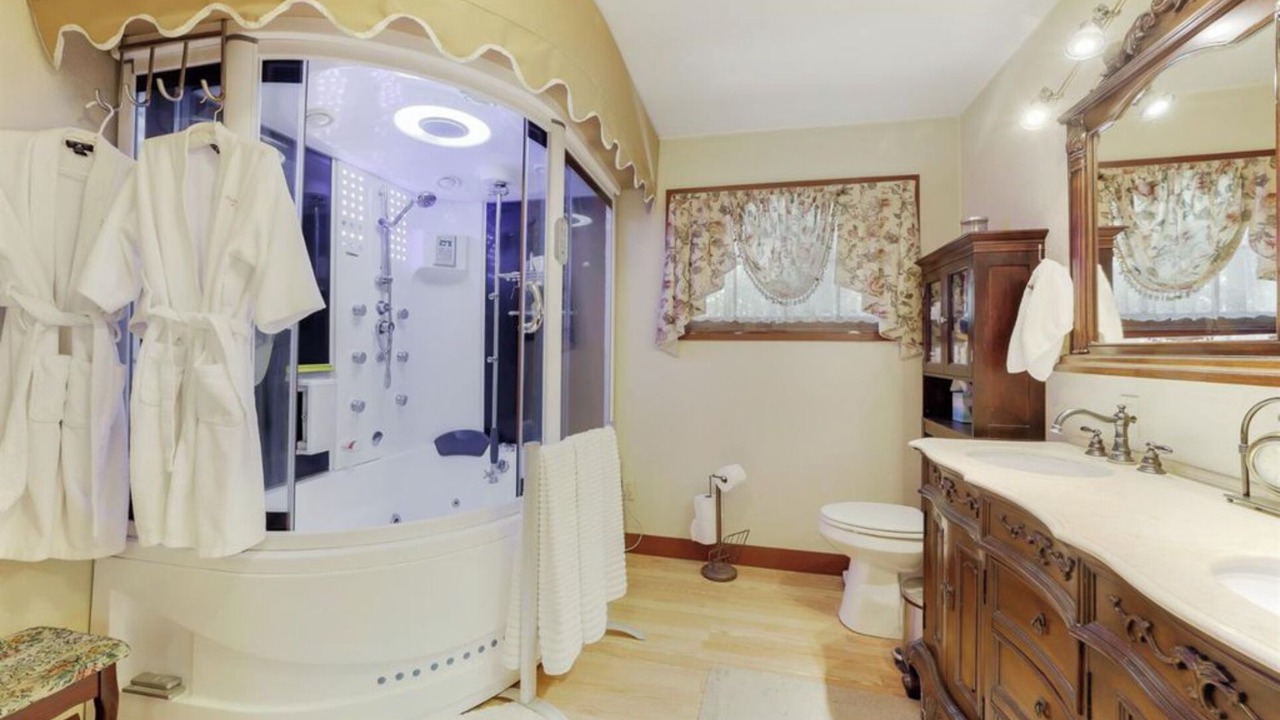 Photo of Bathroom in Knights Ferry