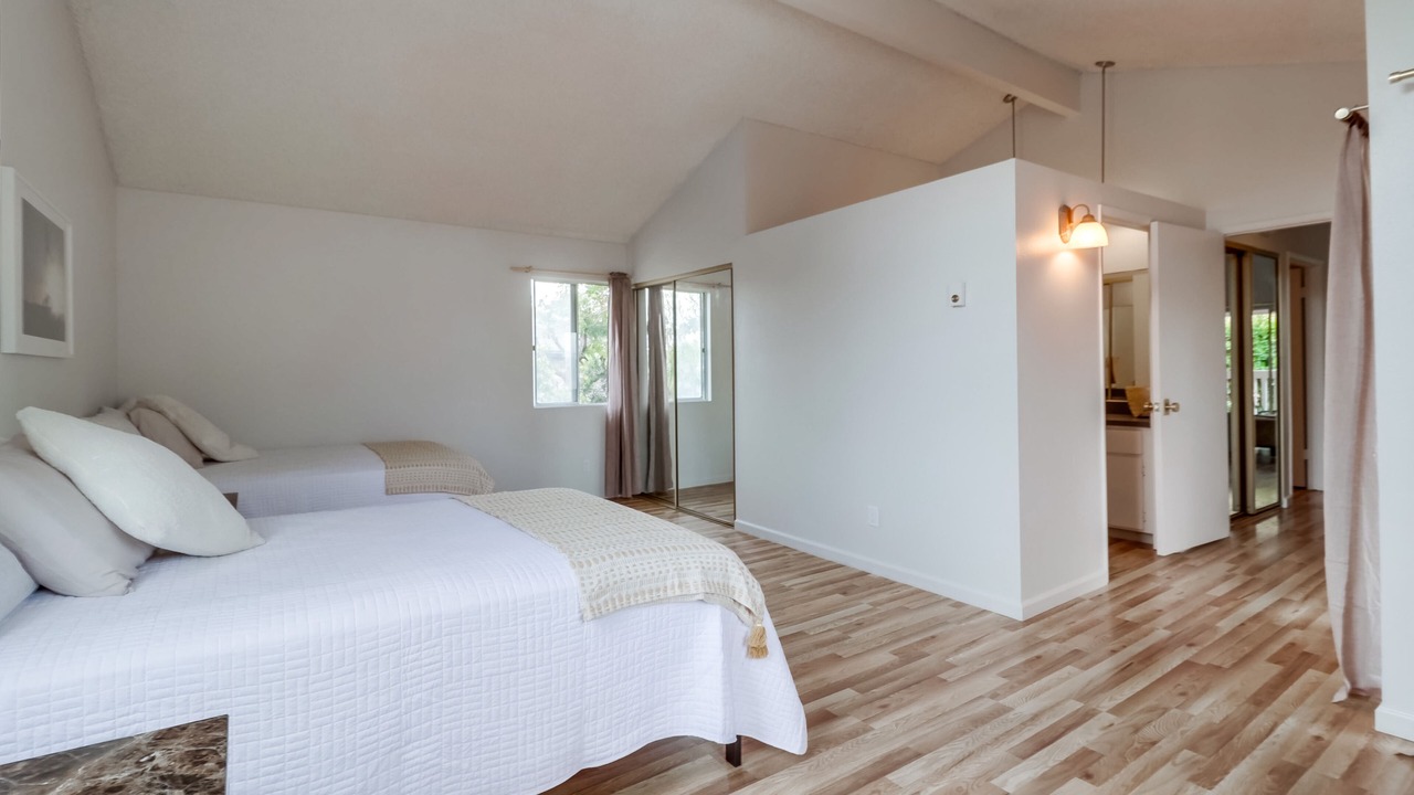 Photo of Bedroom in Olde Solana Beach