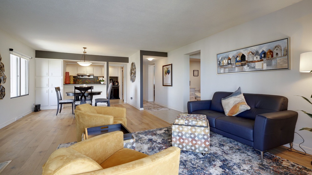 Photo of Livingroom in Downtown Portland