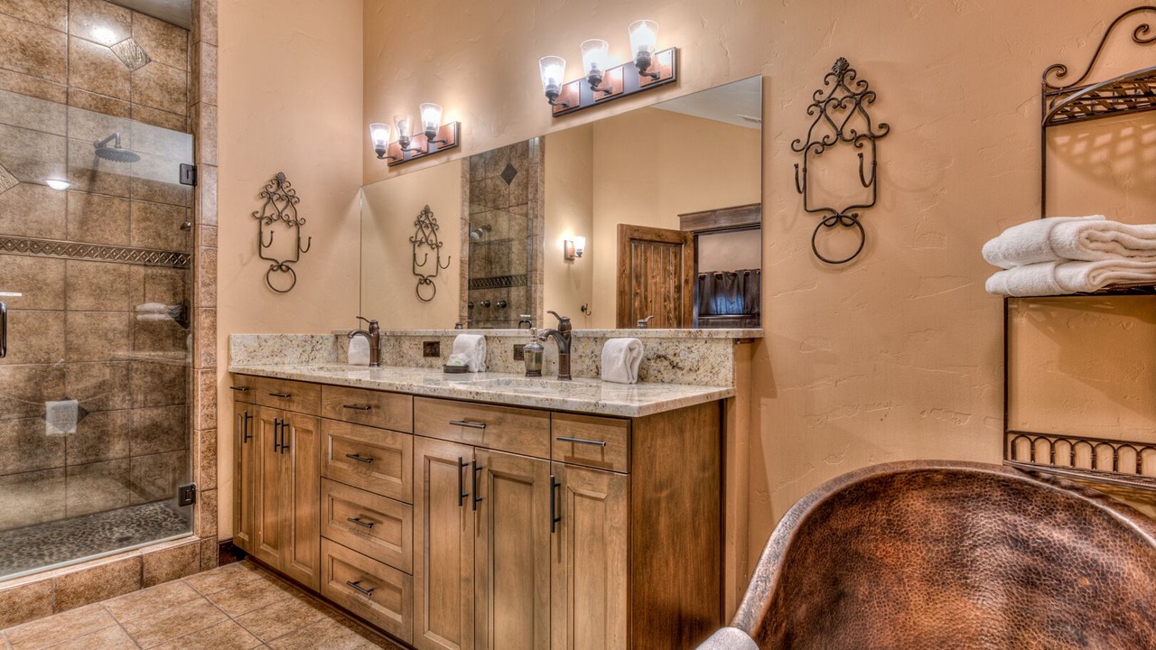 Photo of Bathroom in Sunriver