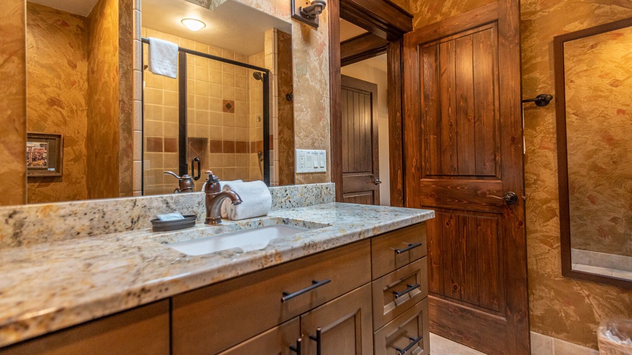 Photo of Bathroom in Sunriver