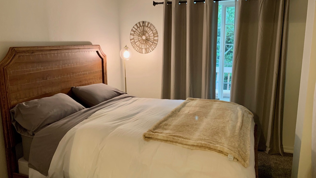Photo of Bedroom in Brookings