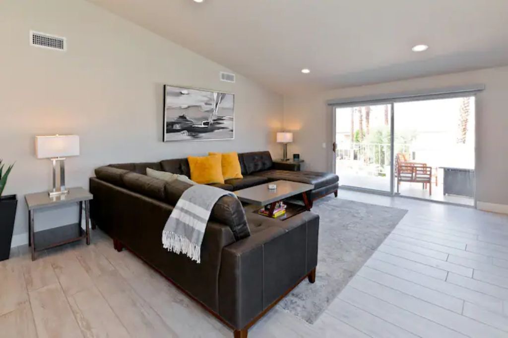 Photo of Livingroom in Palm Desert