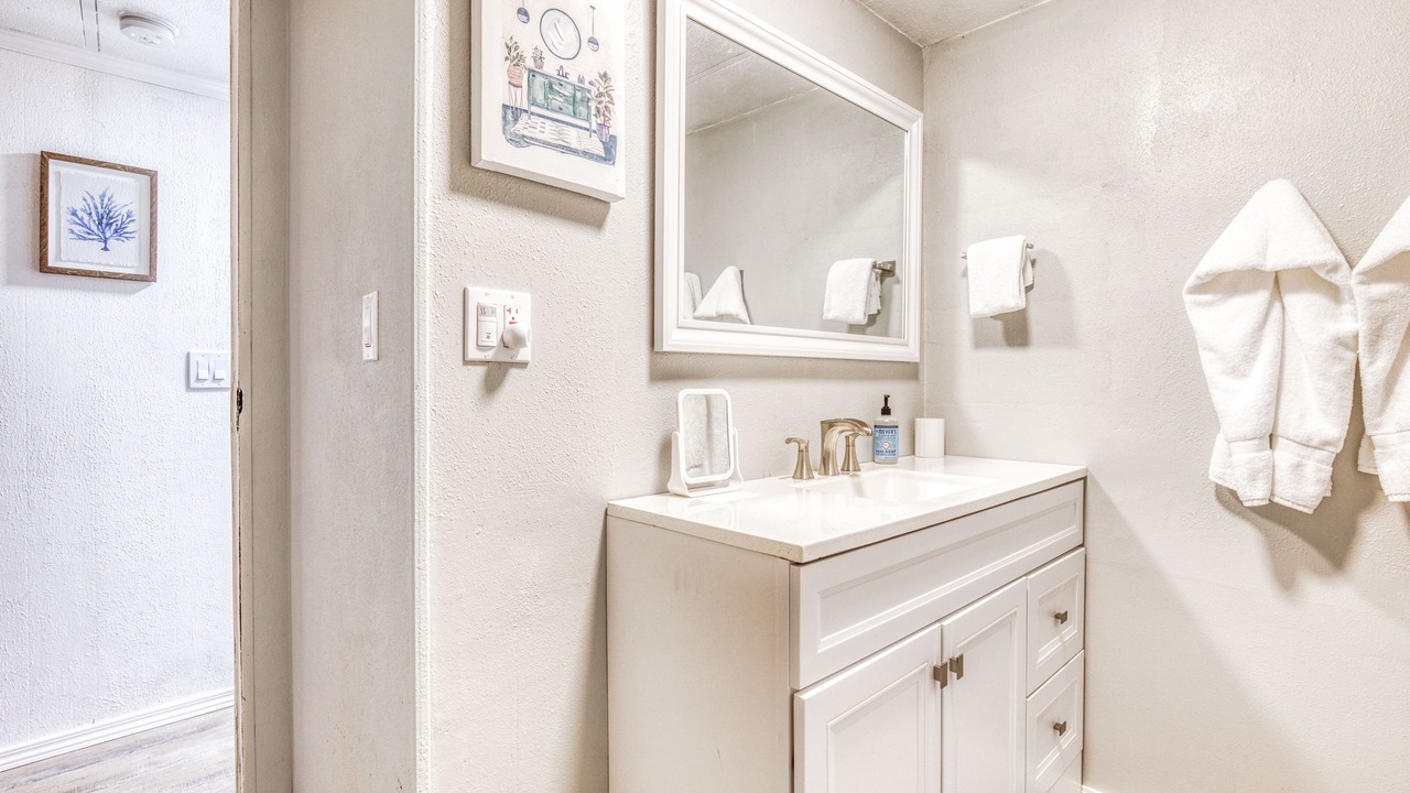Photo of Bathroom in Sandy