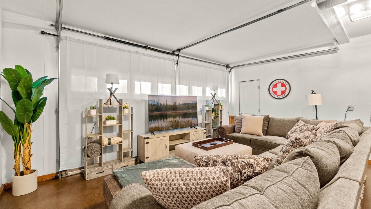 Photo of Livingroom in Sisters