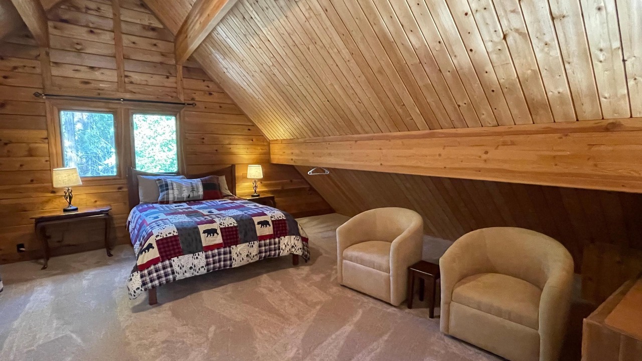 Photo of Bedroom in North Wawona