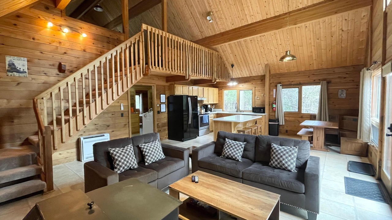 Photo of Livingroom in North Wawona