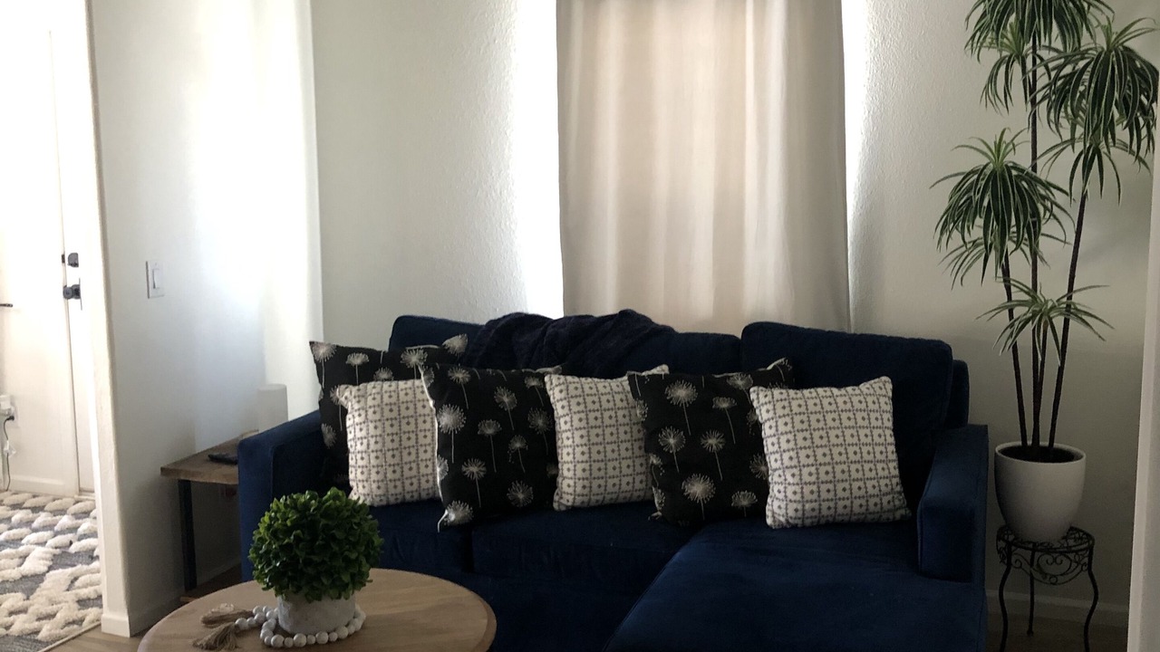 Photo of Livingroom in The Legends