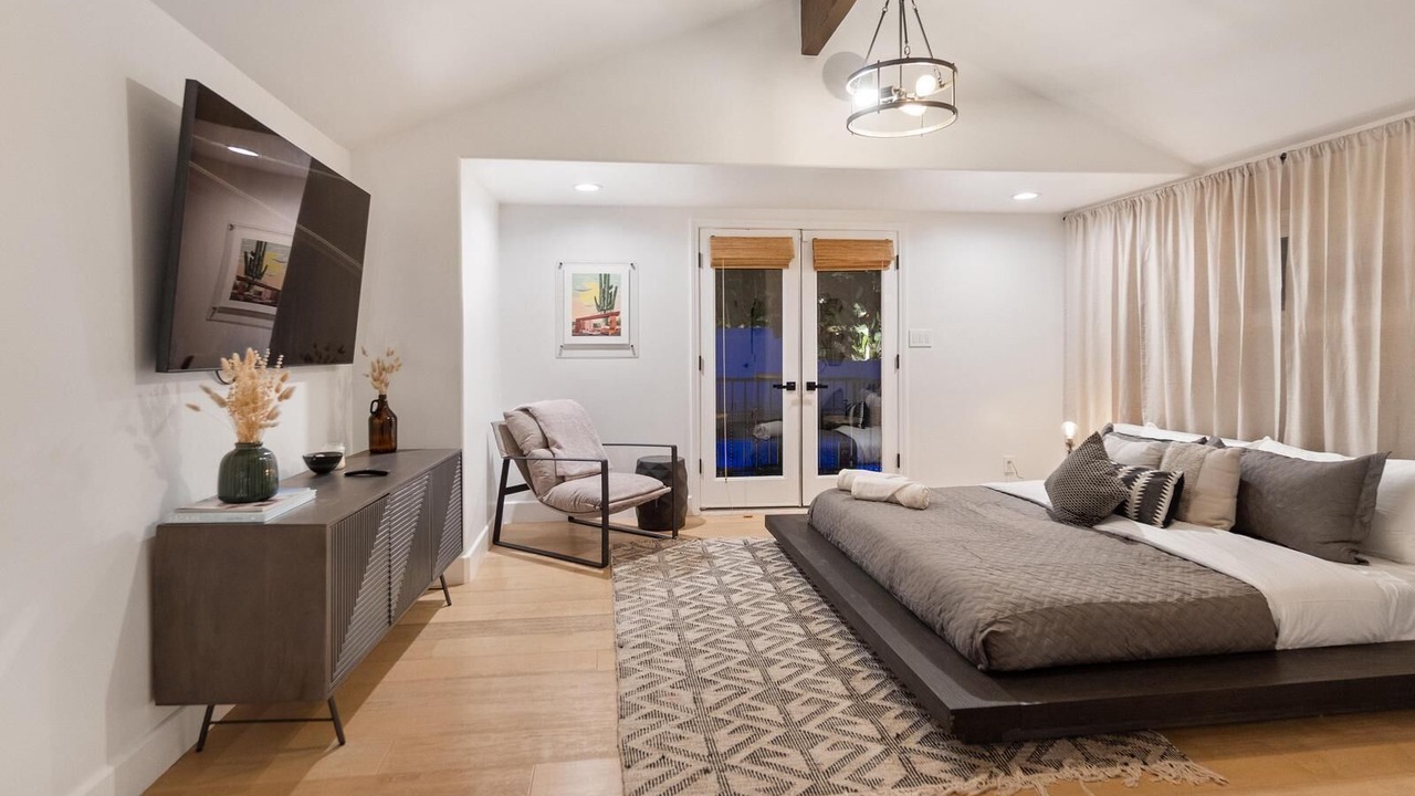 Photo of Bedroom in Studio City