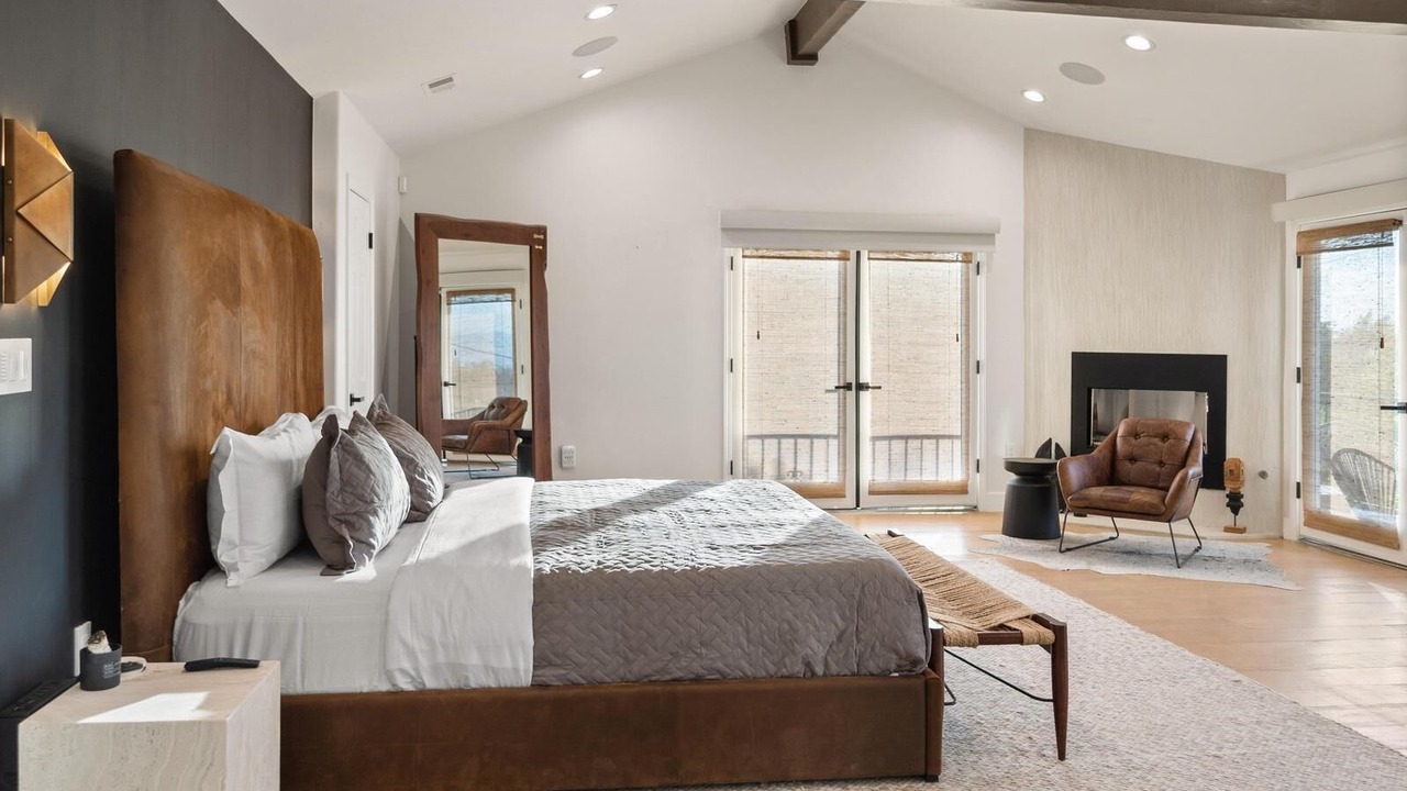 Photo of Bedroom in Studio City