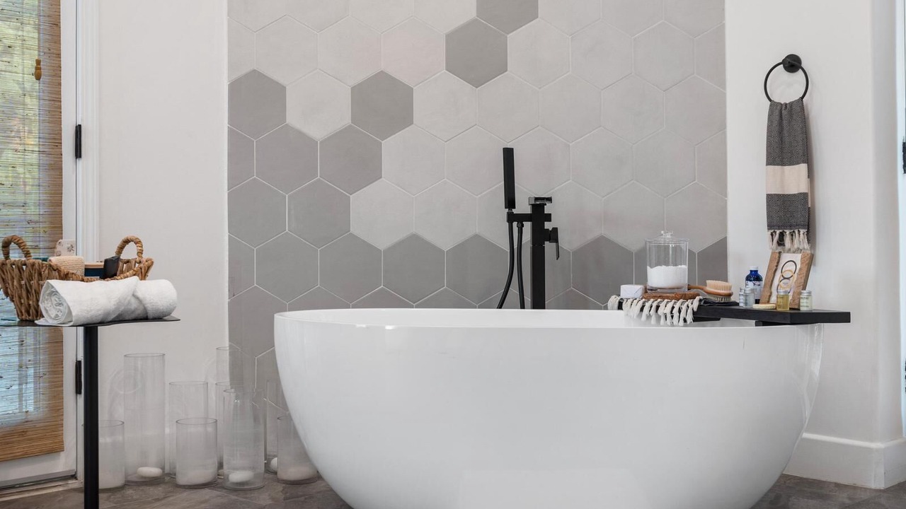 Photo of Bathroom in Studio City