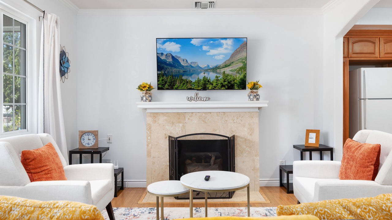 Photo of Livingroom in Lamanda Park