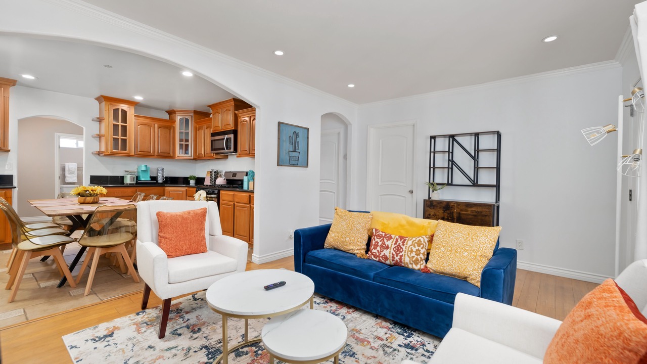 Photo of Livingroom in Lamanda Park